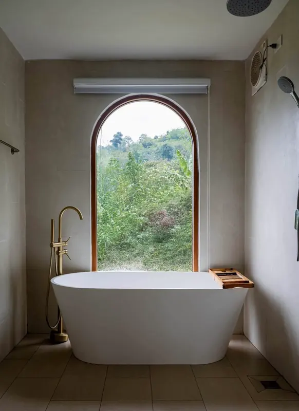 Bathtub